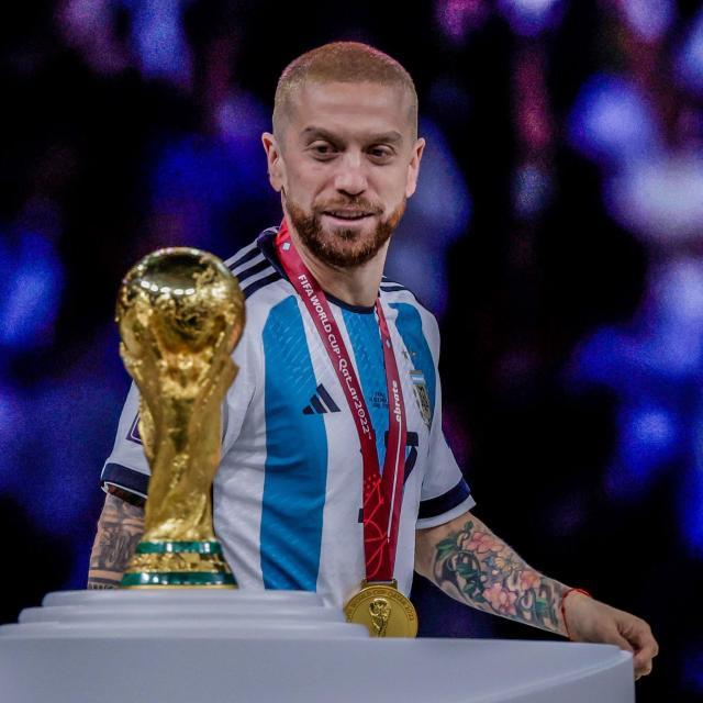 1697802067435005608.jpg 1697802063.jpg